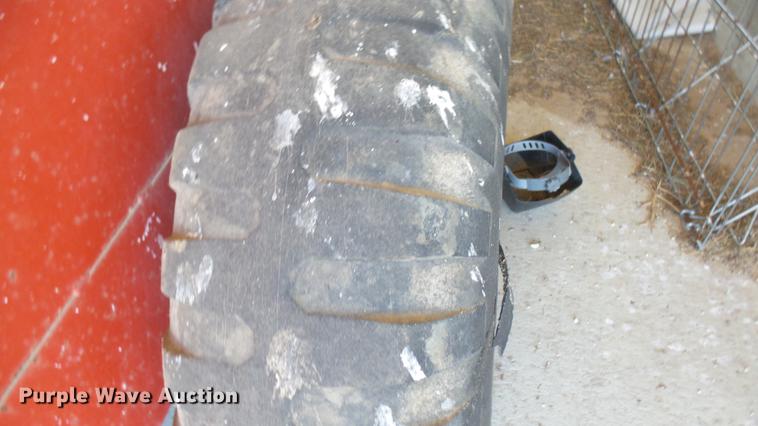 image for item DV9037 Kelly-Ryan Feed-R-Wagon