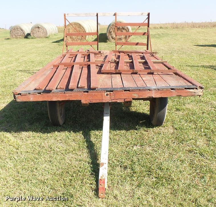 image for item DW9101 Mccormick International 30 hay wagon