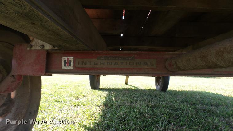 image for item DW9101 Mccormick International 30 hay wagon