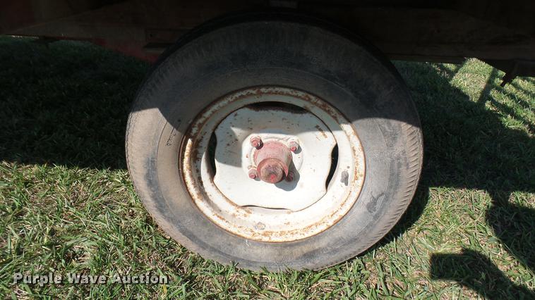 image for item DW9101 Mccormick International 30 hay wagon
