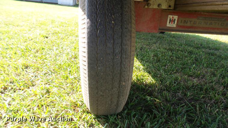 image for item DW9101 Mccormick International 30 hay wagon