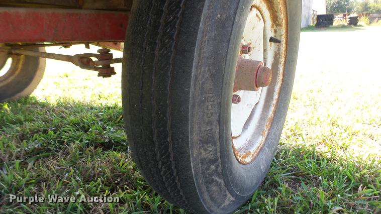 image for item DW9101 Mccormick International 30 hay wagon