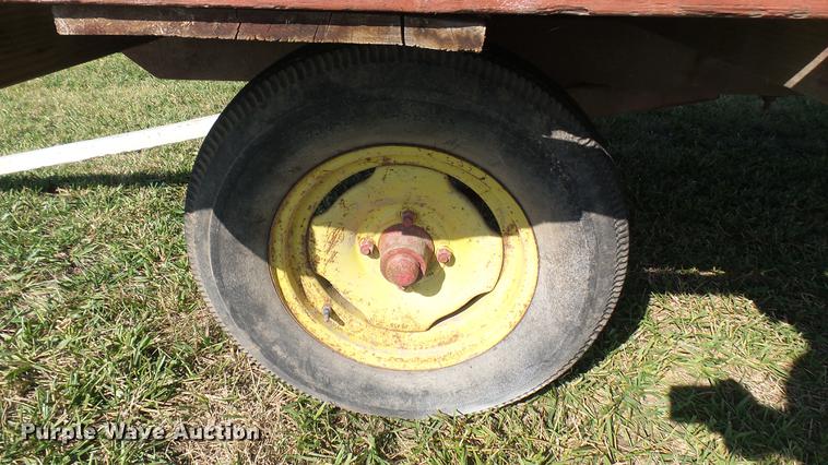 image for item DW9101 Mccormick International 30 hay wagon