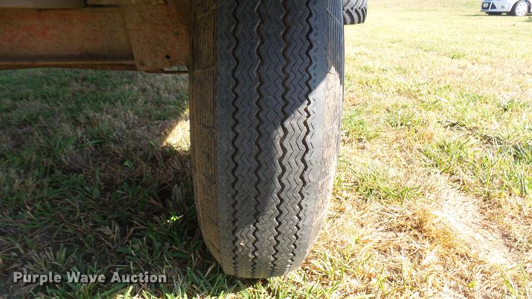 image for item DW9102 Mccormick International 30 hay wagon