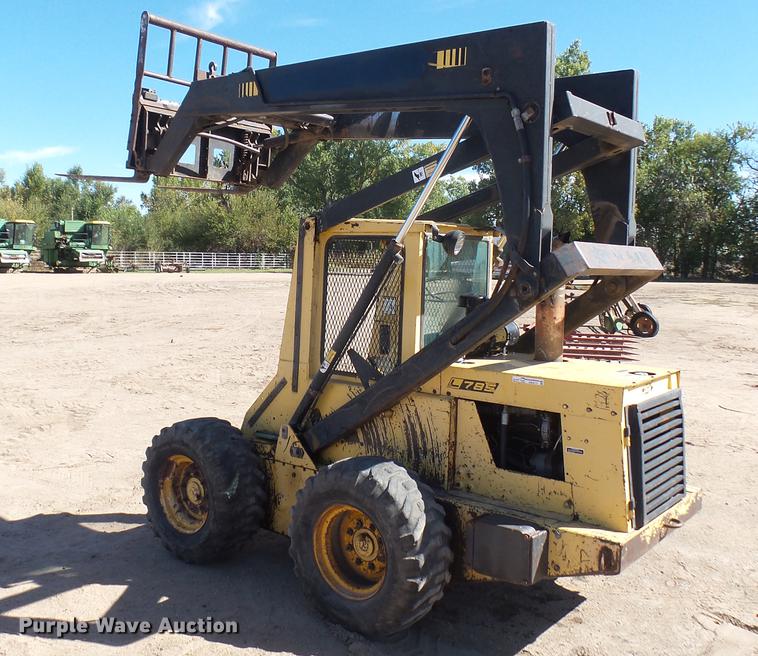 image for item DW9171 Ford L785 skid steer
