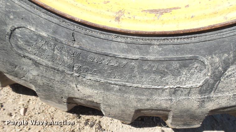 image for item DW9171 Ford L785 skid steer