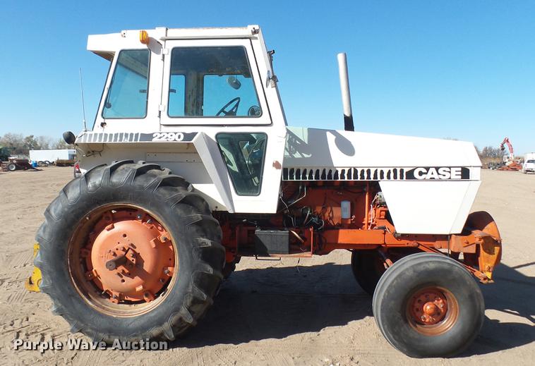image for item ED9040 Case 2290 tractor