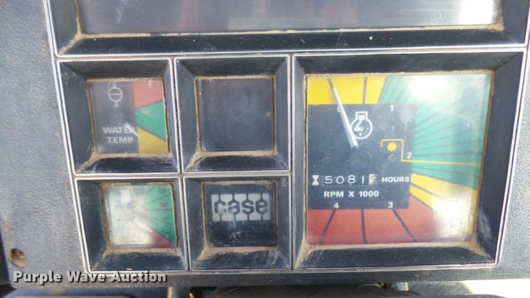 image for item ED9040 Case 2290 tractor