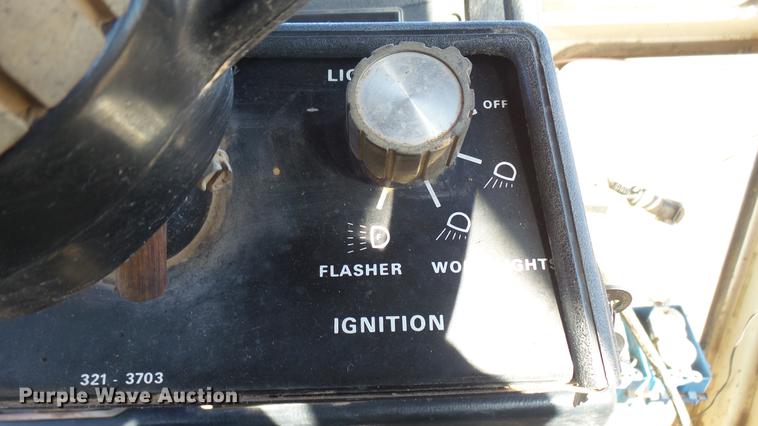 image for item ED9040 Case 2290 tractor