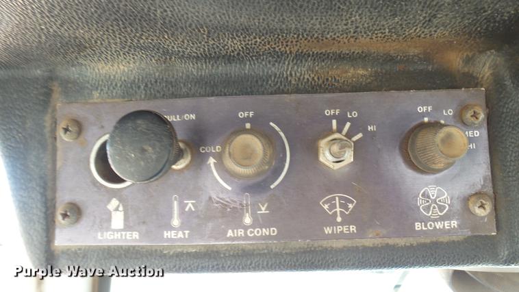 image for item ED9040 Case 2290 tractor