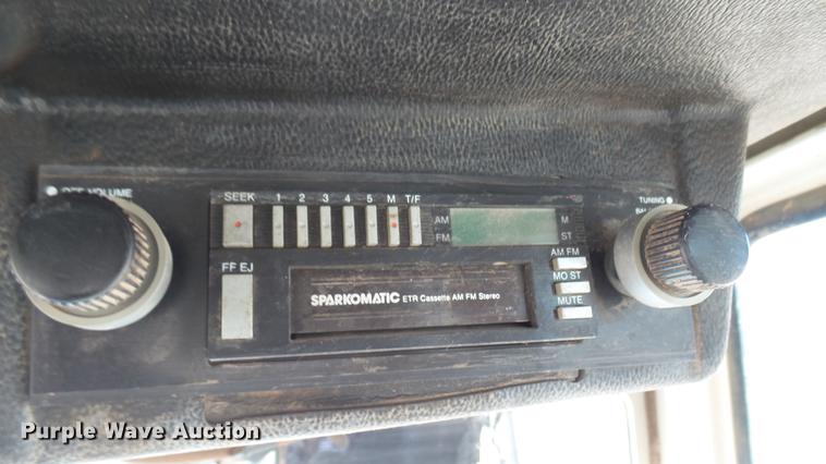 image for item ED9040 Case 2290 tractor