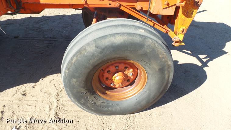 image for item ED9040 Case 2290 tractor