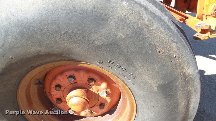 image for item ED9040 Case 2290 tractor