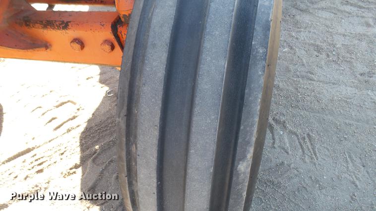 image for item ED9040 Case 2290 tractor