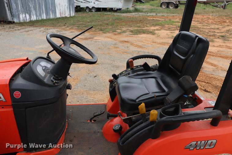 image for item ED9642 Kubota BX2350 MFWD tractor