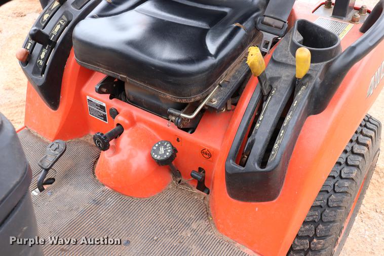image for item ED9642 Kubota BX2350 MFWD tractor