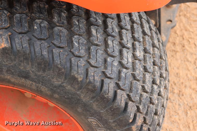 image for item ED9642 Kubota BX2350 MFWD tractor