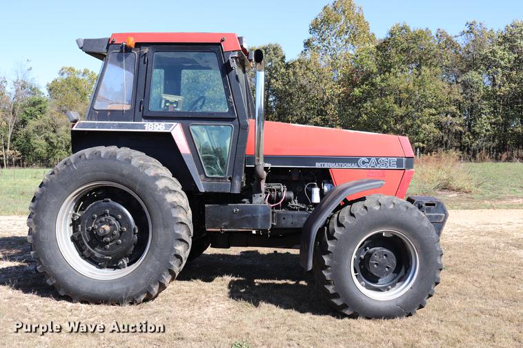 image for item ED9644 1987 Case 1896 tractor