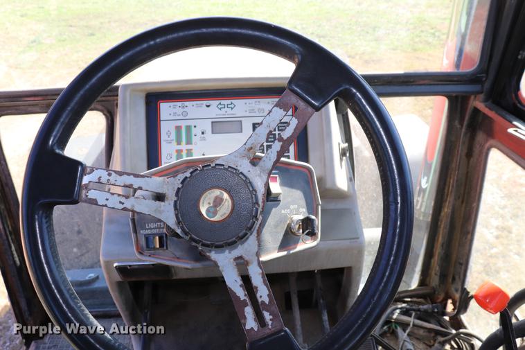 image for item ED9644 1987 Case 1896 tractor