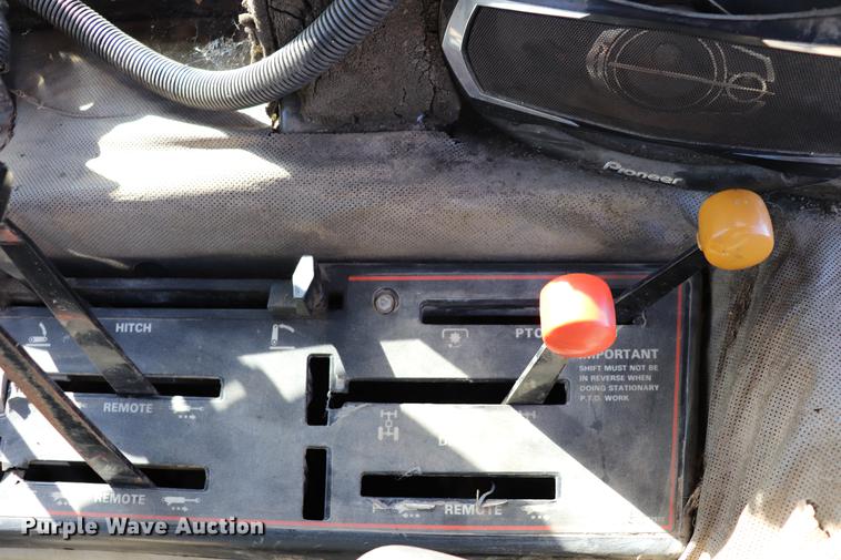 image for item ED9644 1987 Case 1896 tractor