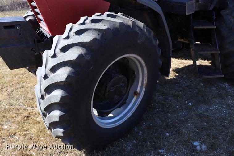 image for item ED9644 1987 Case 1896 tractor