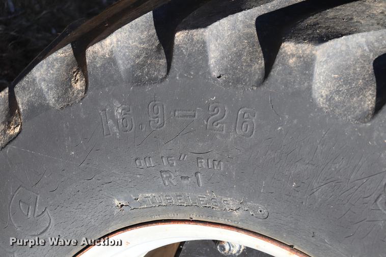 image for item ED9644 1987 Case 1896 tractor