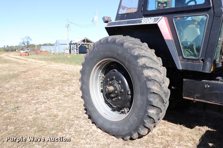image for item ED9644 1987 Case 1896 tractor