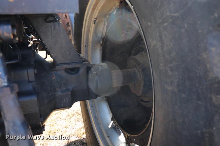 image for item ED9644 1987 Case 1896 tractor