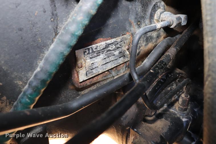 image for item ED9644 1987 Case 1896 tractor