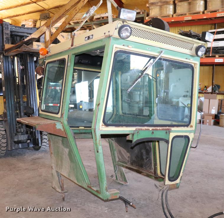 image for item ED9649 Hiniker cab