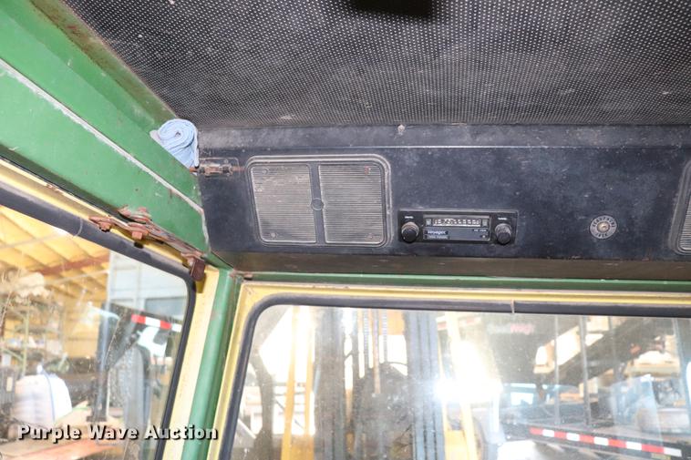 image for item ED9649 Hiniker cab