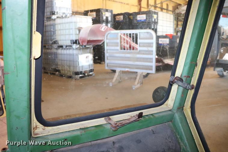 image for item ED9649 Hiniker cab