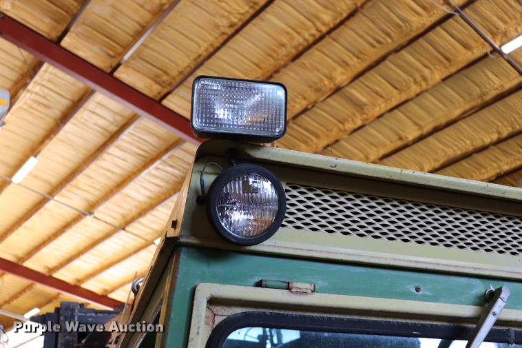 image for item ED9649 Hiniker cab