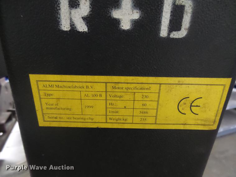 image for item J5418 1999 belt sander