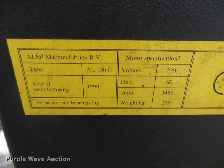 image for item J5418 1999 belt sander