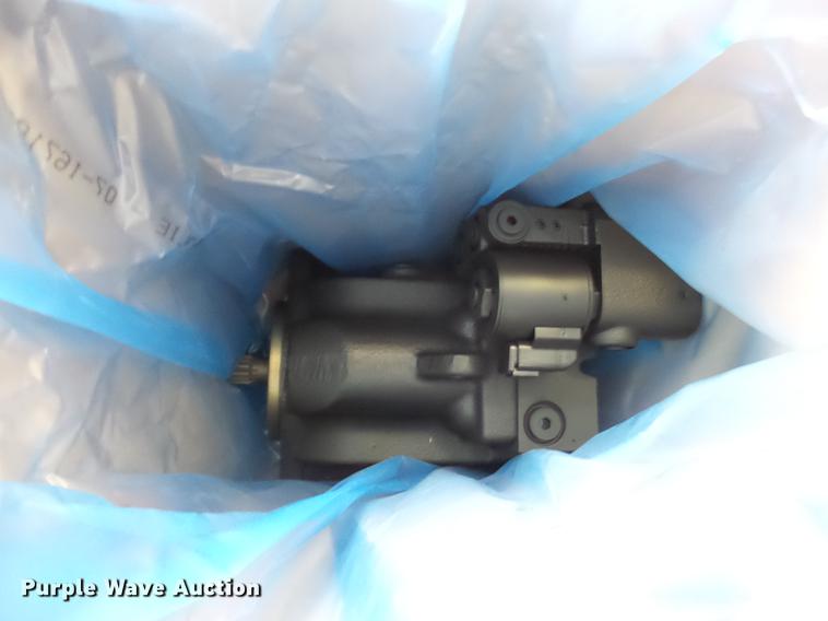 image for item J5419 (6) fan drive pump assemblies