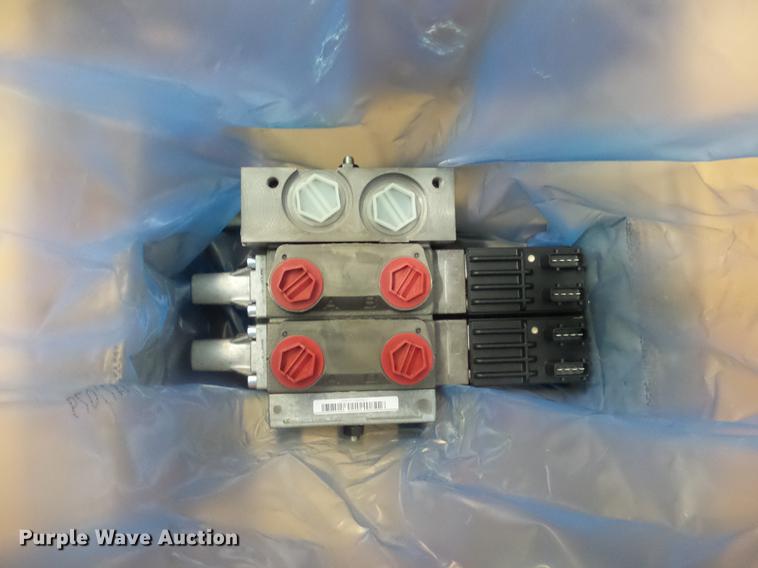 image for item J5428 (2) front pack Z-valves