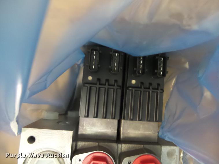 image for item J5428 (2) front pack Z-valves