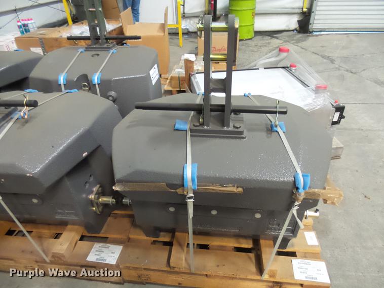 image for item J5435 (4) Massey weights