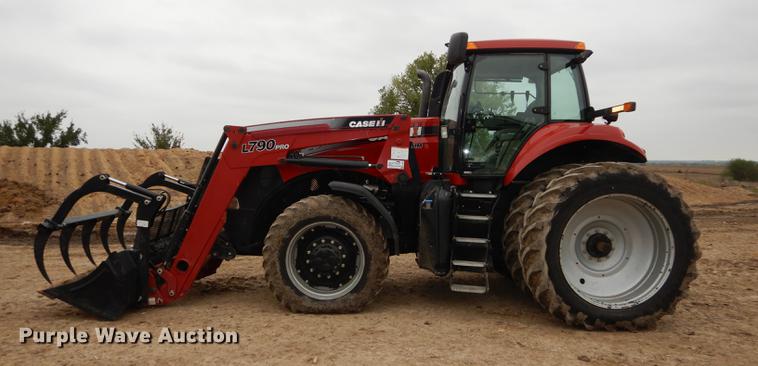 image for item J5663 2011 Case IH Magnum 260 MFWD tractor