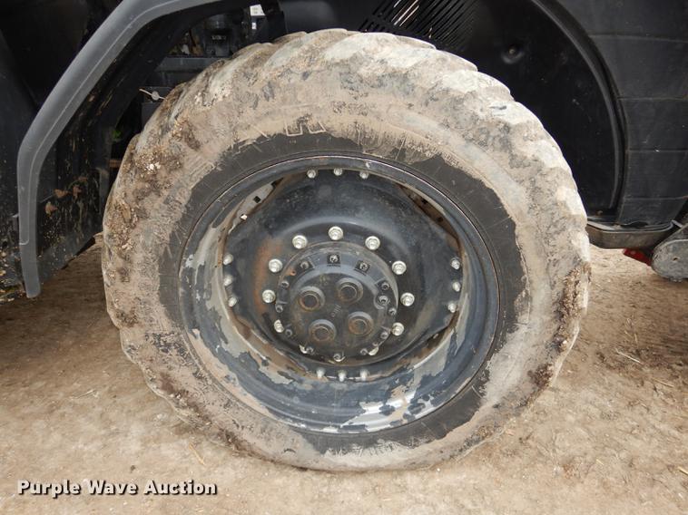 image for item J5663 2011 Case IH Magnum 260 MFWD tractor