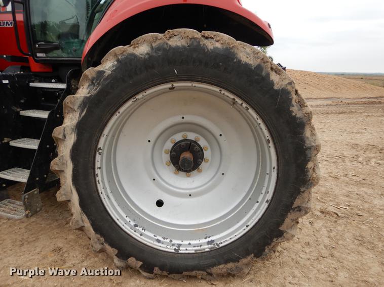 image for item J5663 2011 Case IH Magnum 260 MFWD tractor