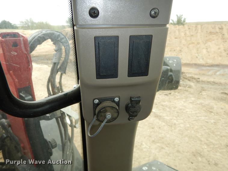 image for item J5663 2011 Case IH Magnum 260 MFWD tractor