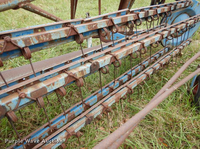 image for item K5839 Ford hay rake