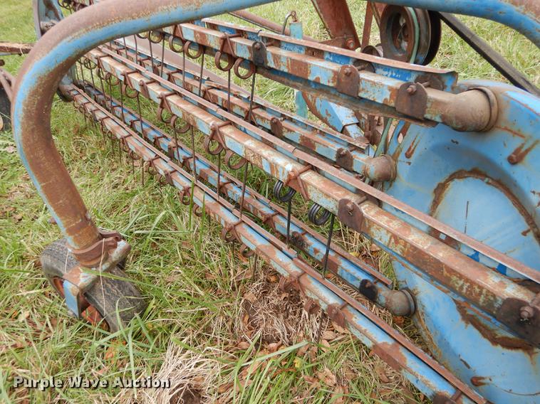 image for item K5839 Ford hay rake
