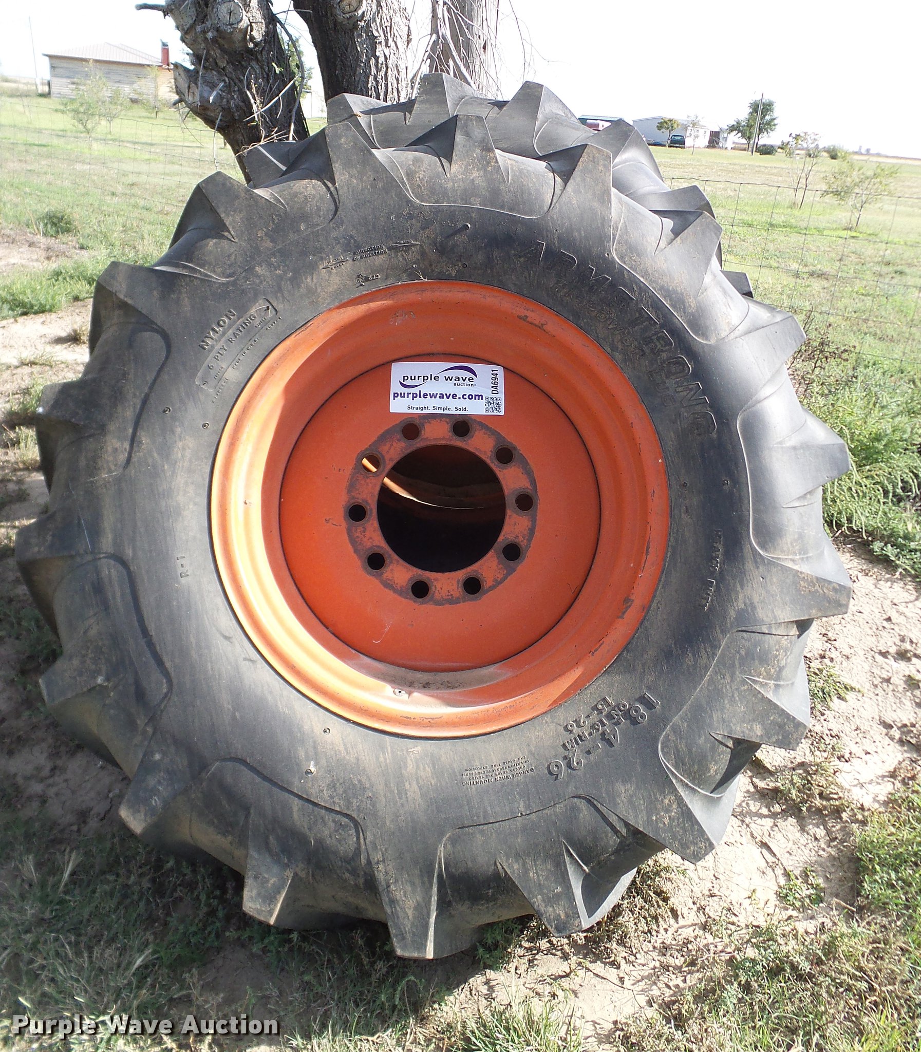 Gleaner combine wheels and tires in Goodwell, OK Item DA6941 sold Purple Wave