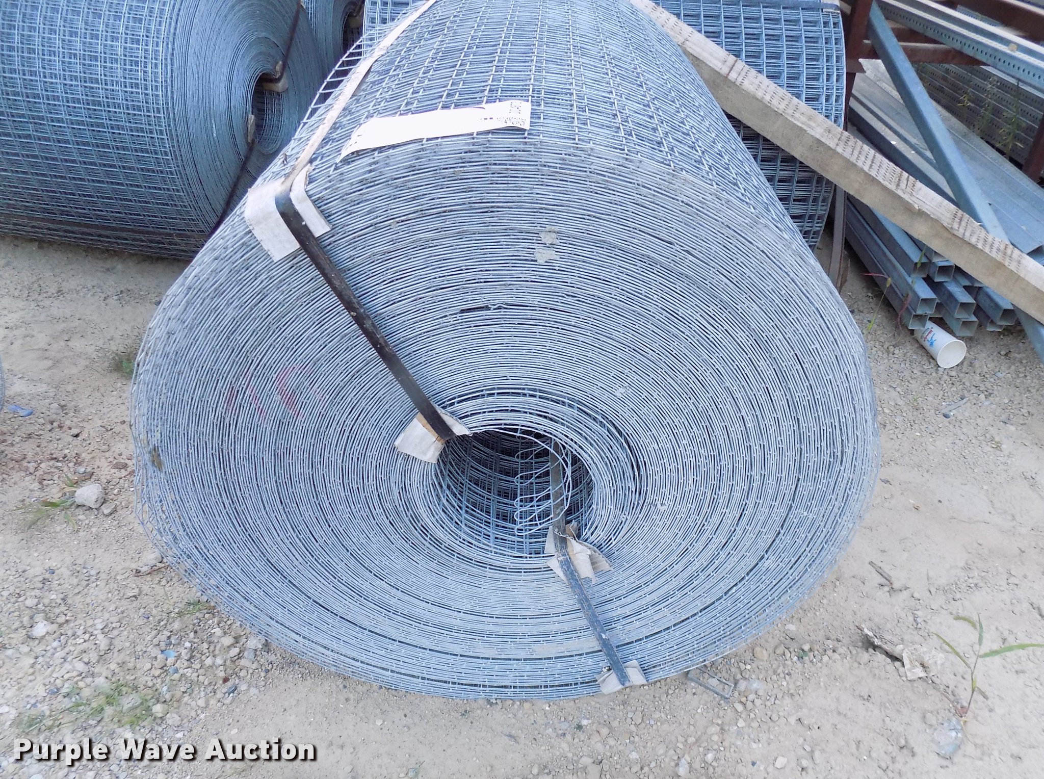 Fencing materials in Dubuque, IA Item G1546 sold Purple Wave