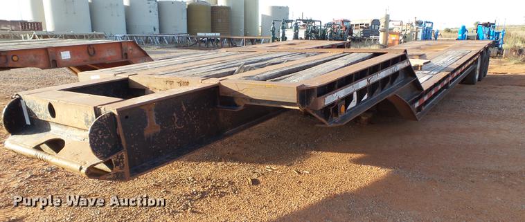 image for item BJ9943 1981 Nuttall 360-0L drop deck oilfield trailer