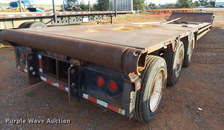 image for item BJ9943 1981 Nuttall 360-0L drop deck oilfield trailer
