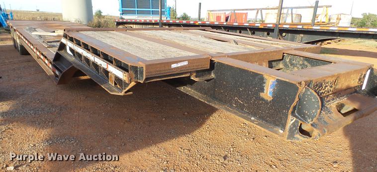 image for item BJ9943 1981 Nuttall 360-0L drop deck oilfield trailer